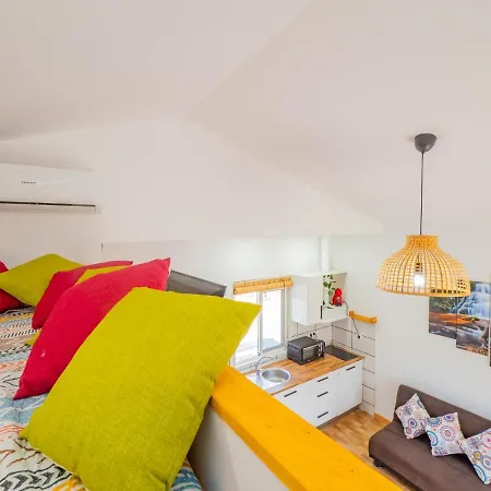 Holiday home Cubo's Greenlife Loft Total Privacy Pool *