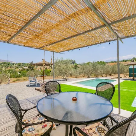 Cubo's Greenlife Loft Total Privacy Pool *