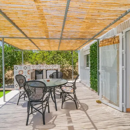Holiday home Cubo's Greenlife Loft Total Privacy Pool