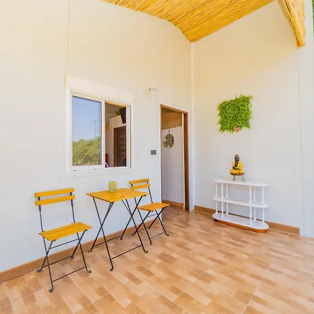 Holiday home Cubo's Greenlife Loft Total Privacy Pool *